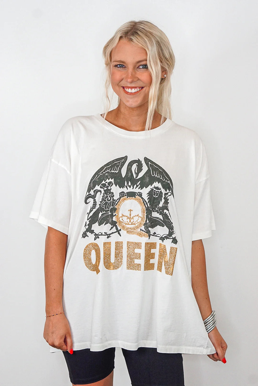 Daydreamer Queen Glitter Crest Tee